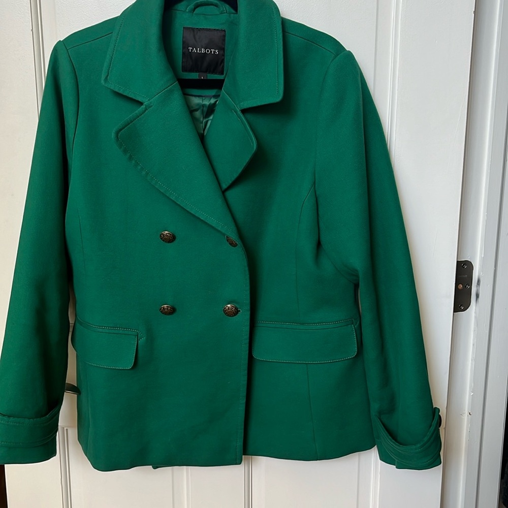 Women’s Talbots double breasted pea coat , size large.  Color green